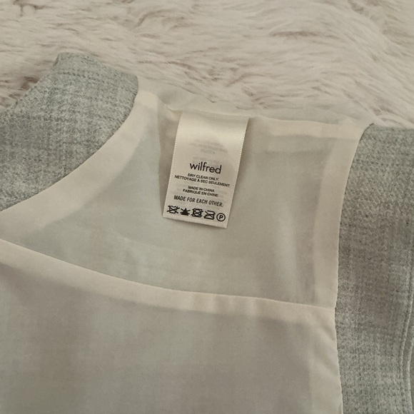 Aritzia - Wilfred Desire  Vest - Picture 9 of 9